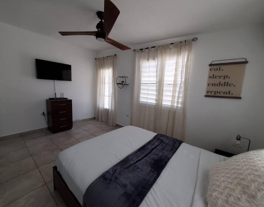 Aguadilla Sunset Apt Ac Wifi 8 Minute Walk Crashboat Beach Exteriér fotografie